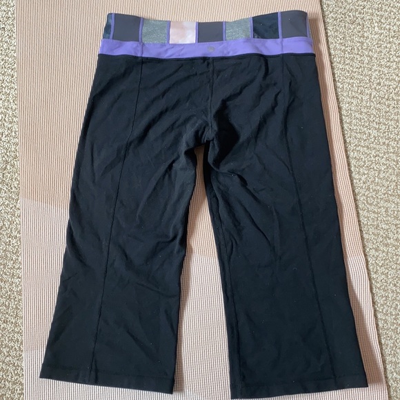 Lululemon Cropped Leggings - Picture 2 of 4